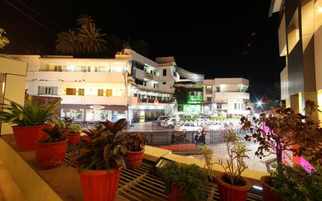 Hotel Samrat International