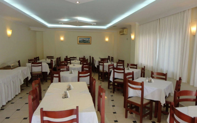 Sunny Bay Hotel