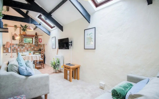 The Loft - 1 Bedroom Apartment