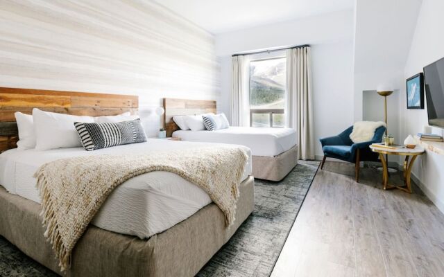 Glacier View Lodge