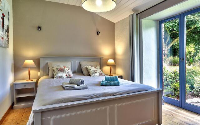 Inviting holiday home in Huelgoat with terrace