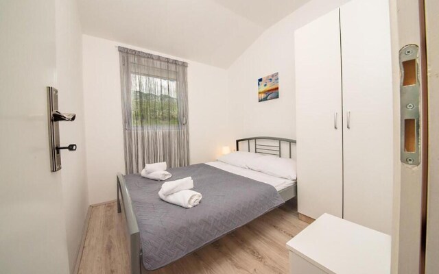 Awesome Apartment in Seline With Wifi and 2 Bedrooms