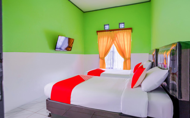 Putri Residence Syariah by OYO Rooms