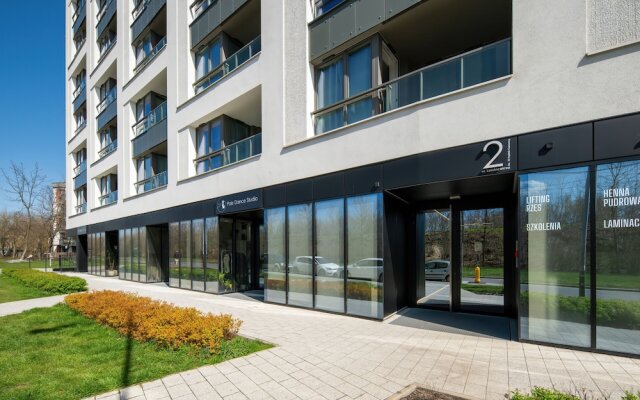 Apartment With Balcony by Renters