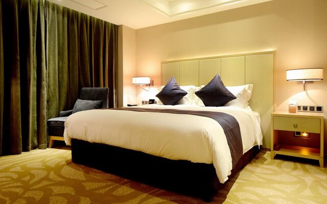 Sky World Hotel Qingdao