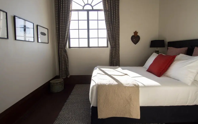 The Convent Hotel – Guest Rooms – Auckland