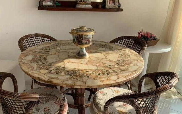 Apartamento em Caraguatatuba em Frente a Praia para 9 pessoas