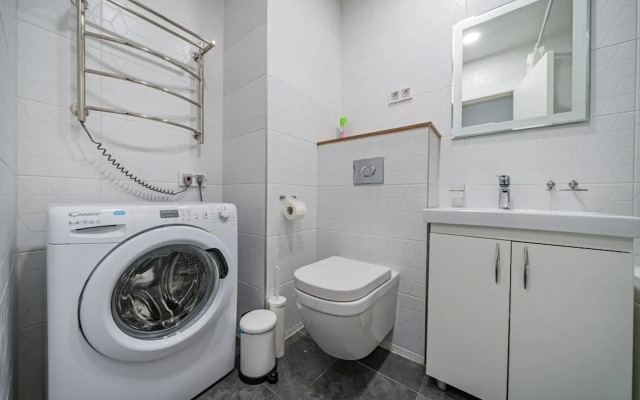 Апартаменты на улице Салова 61