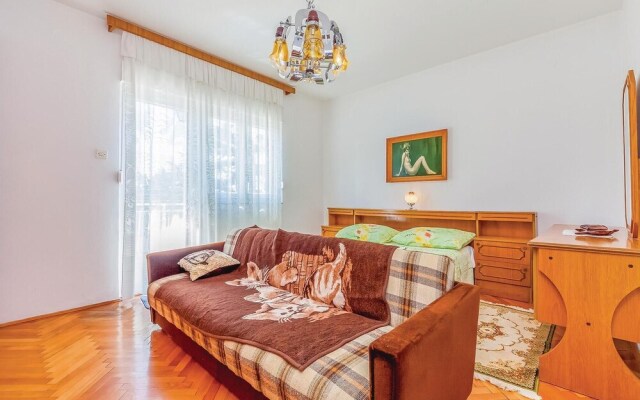Awesome Apartment in Jadranovo With 2 Bedrooms and Wifi