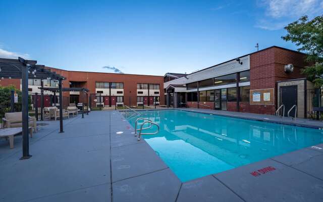 Ramada by Wyndham Cedar City