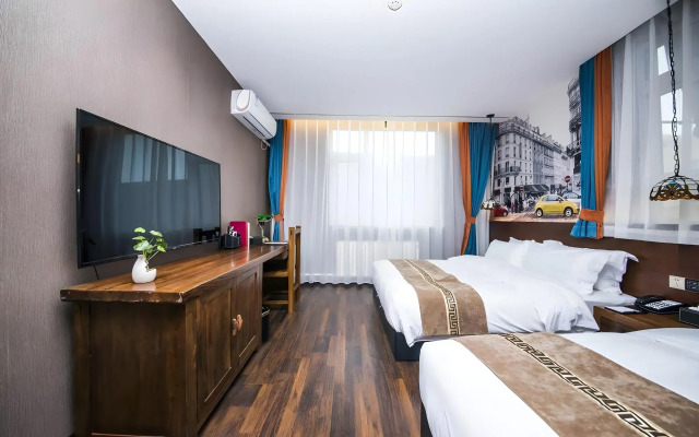 MG Hotel - St. Michael's Cathedral, Qingdao