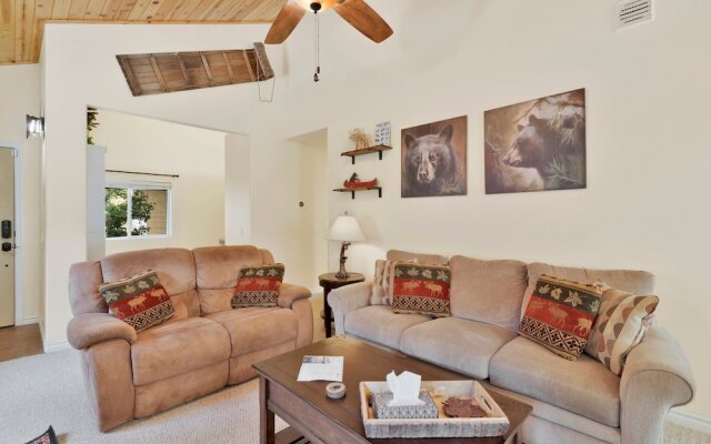 THE Sugar Chalet #2171