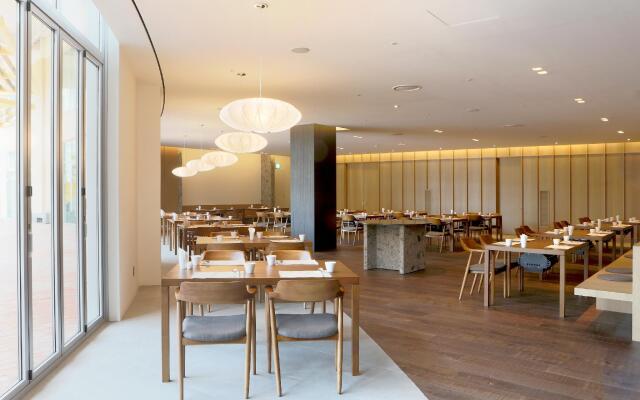 Phoenix Island Ocean Star Resort