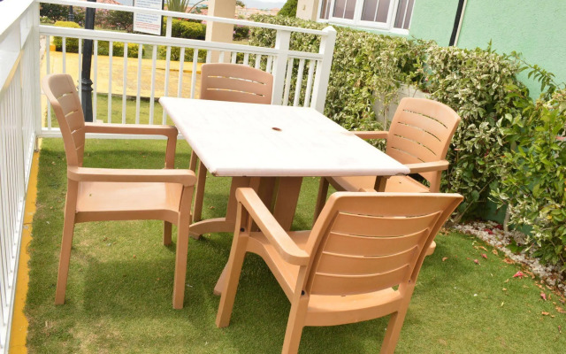 Mango Walk Country Club