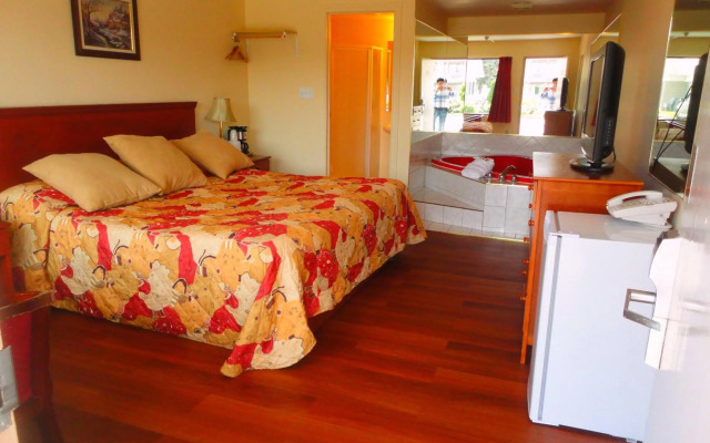 Niagara Lodge & Suites