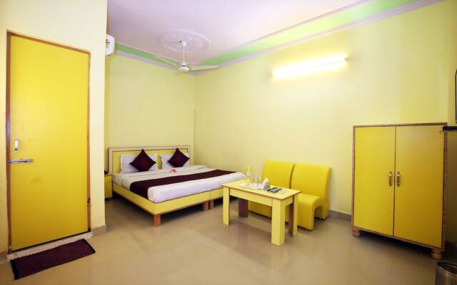 OYO 9038 Hotel Comfort