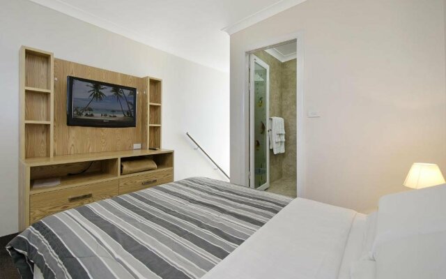 Bondi Beach Holiday Apartments
