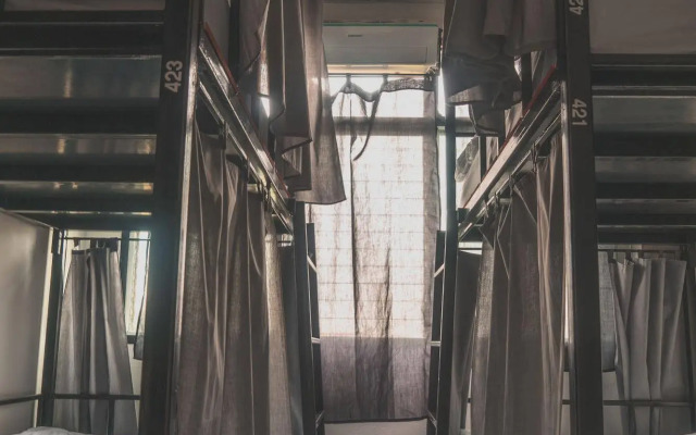 Sleepaholic Hostel