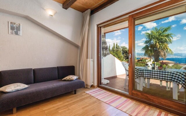 Stunning Home in Lovran With Wifi and 2 Bedrooms