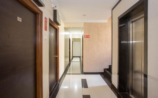 OYO 11512 Hotel Kedari Residency