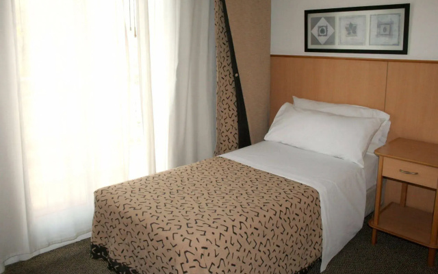 Urbana Suites