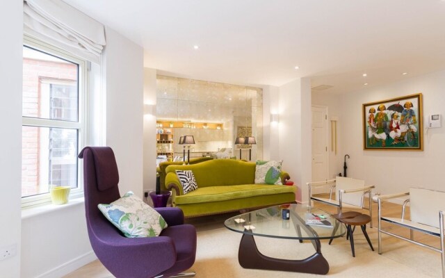 2 Bed, 2 bath flat in Covent Garden