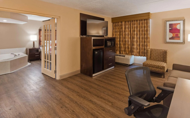 Best Western Crossroads Of The Bluffs