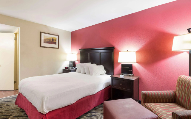 Best Western Braddock Inn