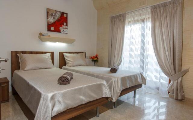 Carini Farmhouses