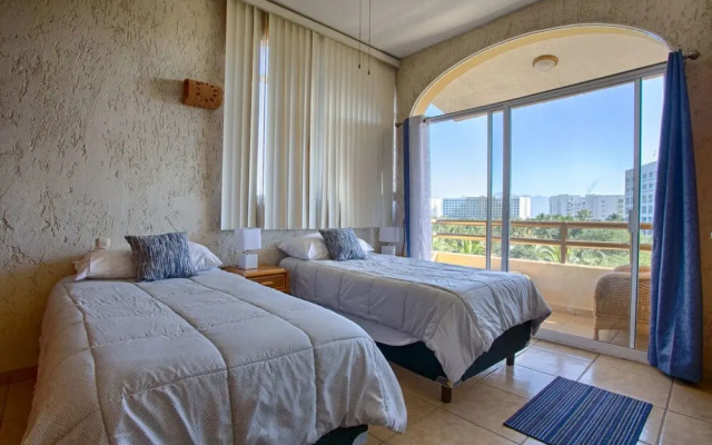 Condominios Nuevo 12 2 BR by Casago