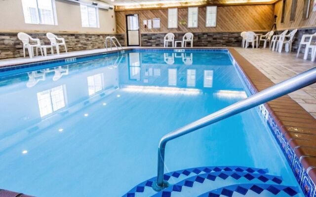 Comfort Inn & Suites Riverview