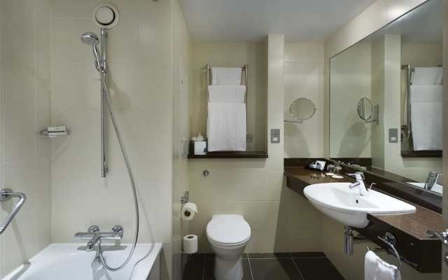 Crowne Plaza London Ealing by IHG