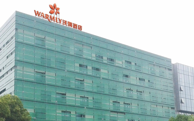 Warmly Hotel
