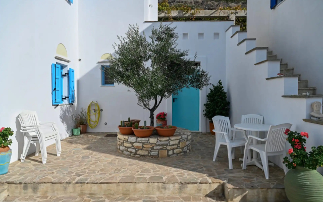 Abrami Traditional Villas & Studios
