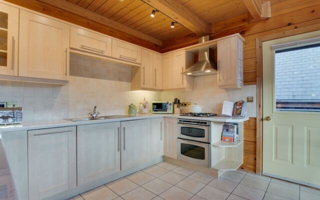 Pleasant Holiday Home in Little Petherick Near Padstow