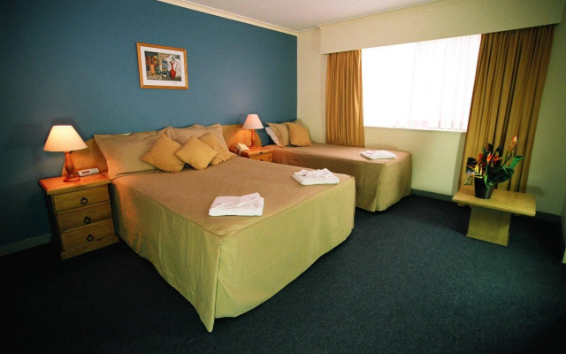 Mt Ommaney Hotel Apartments