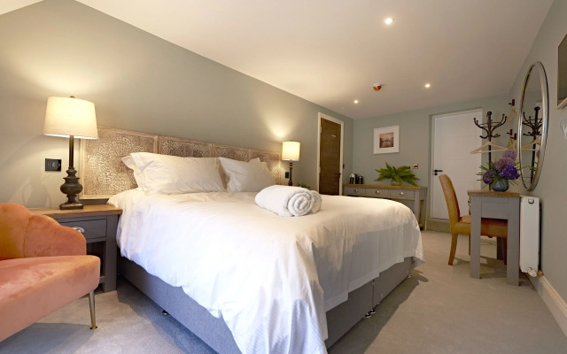 Valentinos Restaurant With Rooms