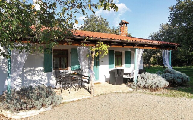 Nice Home in Kanfanar With Wifi and 2 Bedrooms