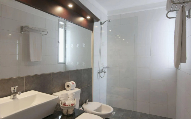 27 Suites Apart Hotel