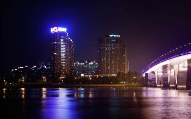 Waifiden Apartment Pazhou Complex