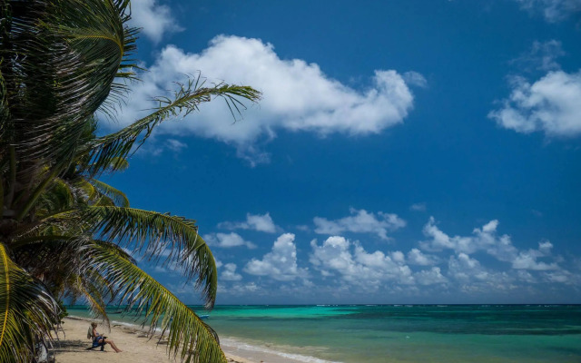 Little Corn Beach and Bungalow