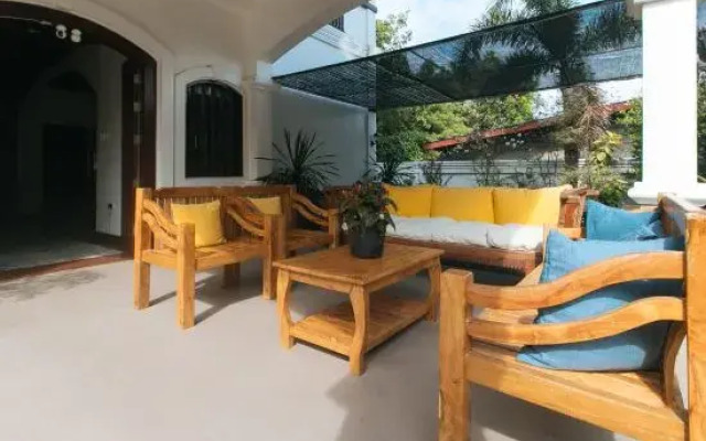 Reddoorz @ Casa Rafaelle Transient Ilocos Sur