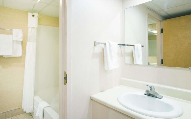 Germaine Inn South Portland