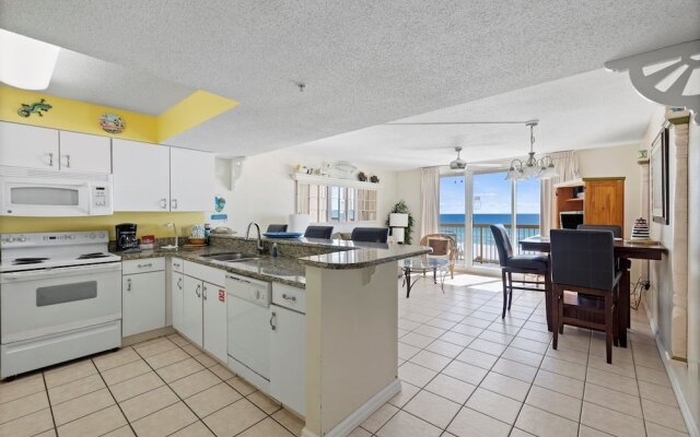 Pelican Beach 0303 1 Bedroom Condo by Pelican Beach Management