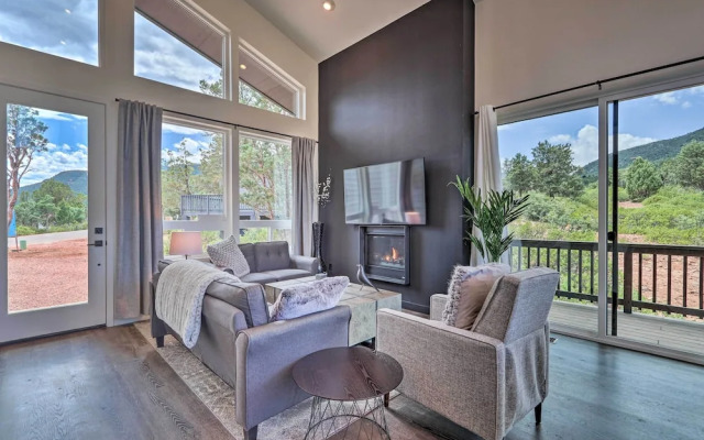 Fire Pit, Deck & Mtn Views: Upscale Pine Cabin!