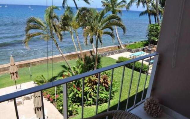 Lahaina Roads 309