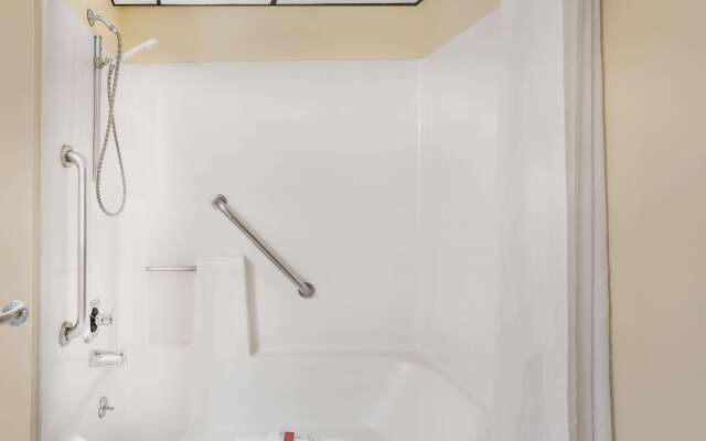 Travelodge by Wyndham Loveland/Fort Collins Area