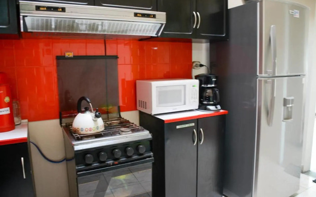 Tupac Hostel - Lima Airport