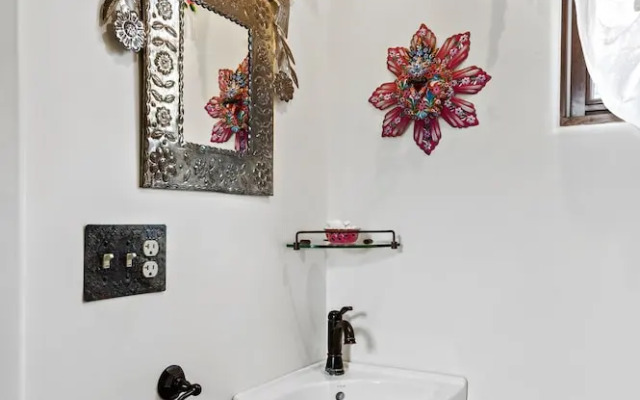 Casa de Lujo - Spanish Seaside Retreat