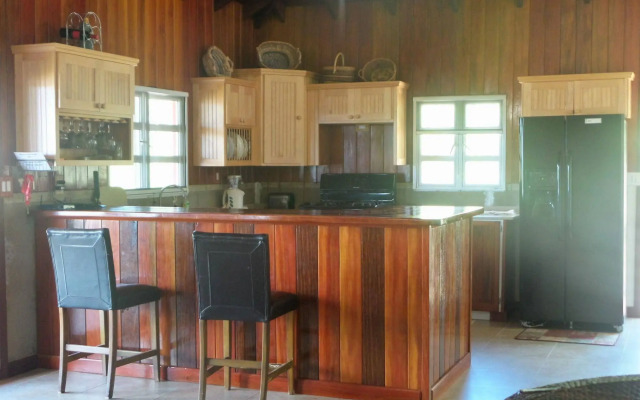 Beleza Pura Apartments at Darkwood